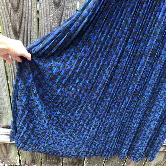 Boden Midi Dress Size 20 Blue Floral Watercolor Long Balloon Sleeve Pleated - Picture 8 of 16